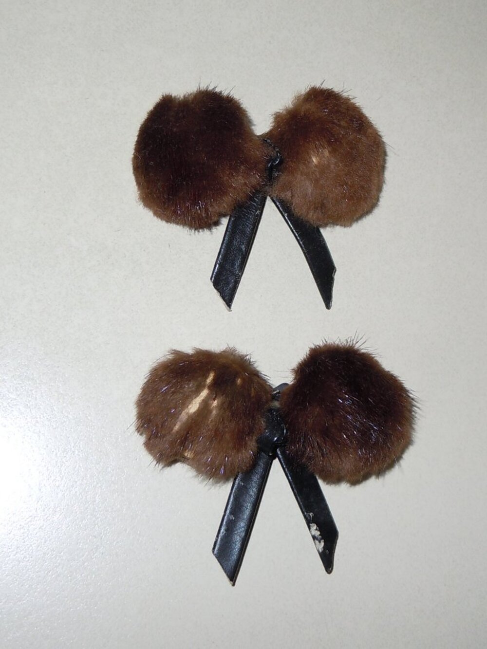 VINTAGE MINK FUR SHOE CLIPS